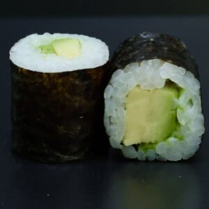 Макі з авокадо