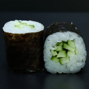 Макі з огірком